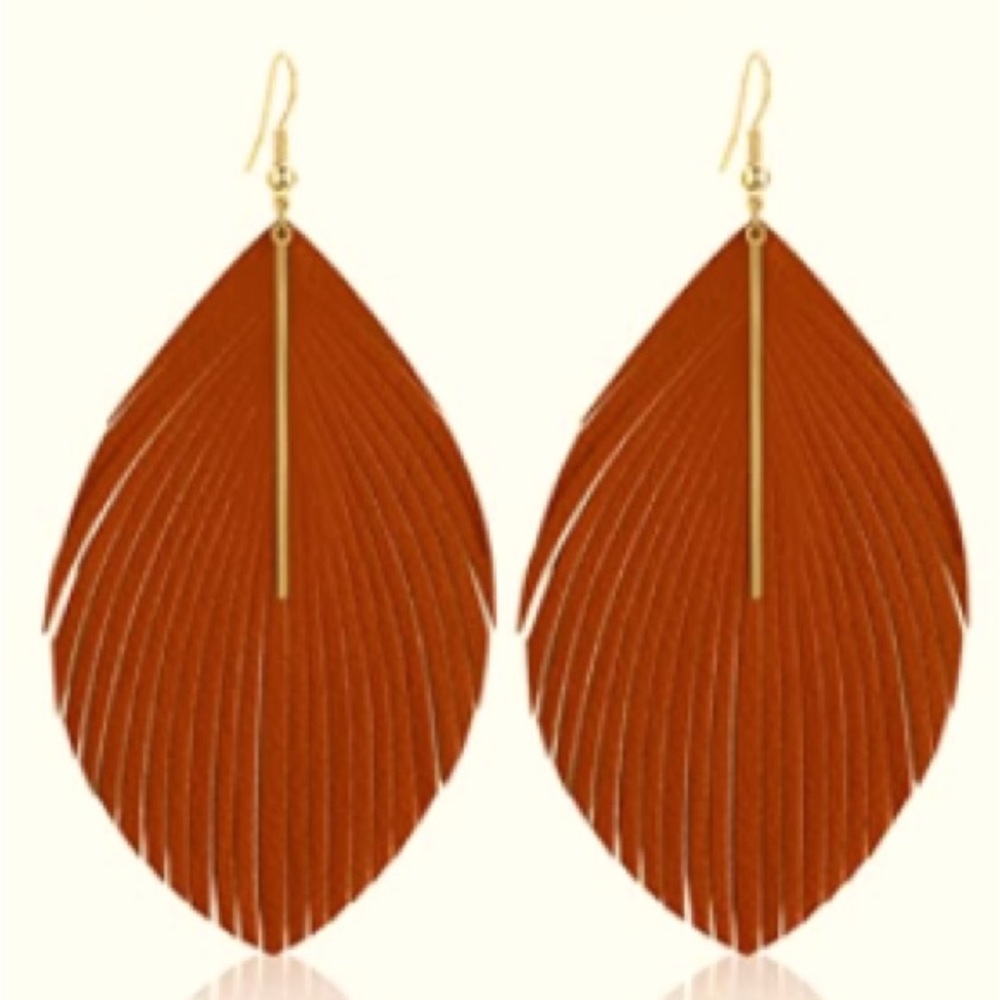 ✨NWT Large Fringe Leather Earrings ✨Hand Crafted ✨Artisan!✨